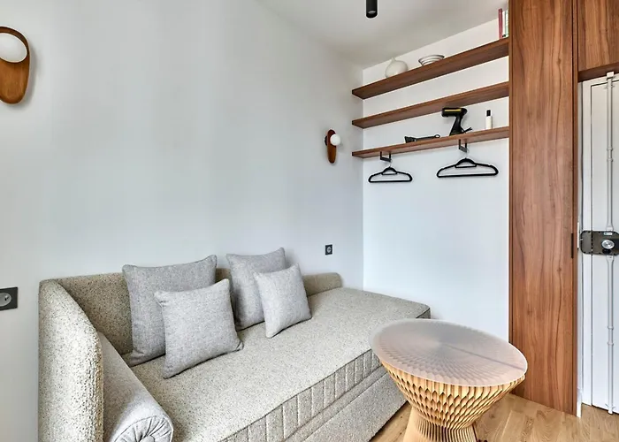 4 Bichat1 Апартаменты Париж